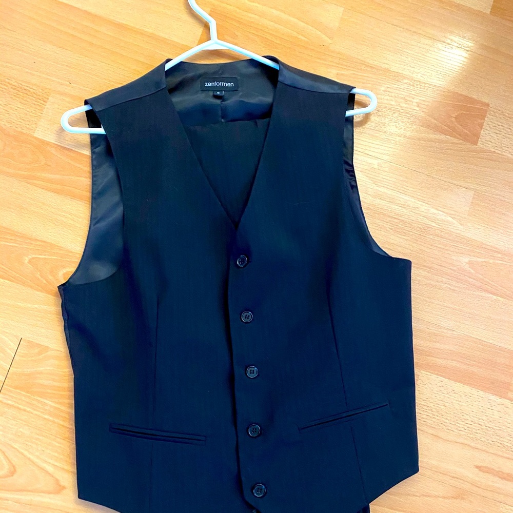 Men’s pant suit